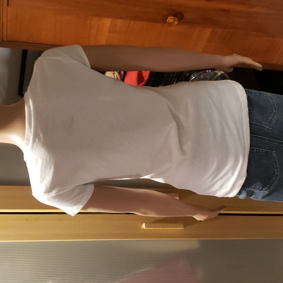 Womens tee - Picture 3 of 4